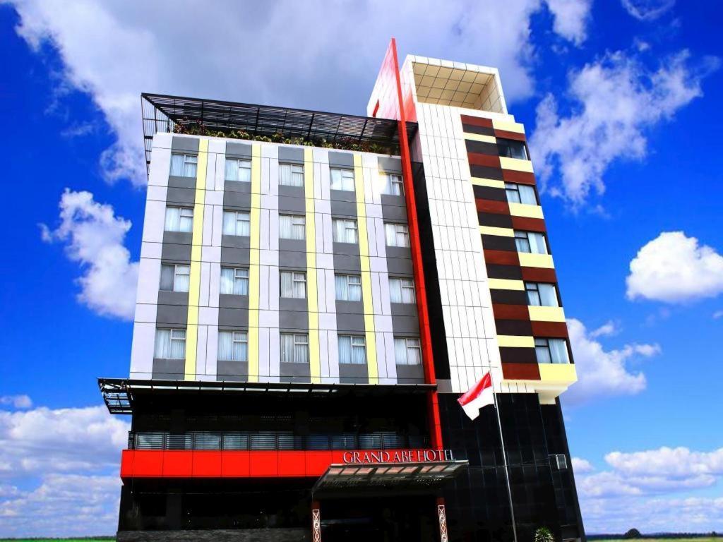 Grand Abe Hotel Jayapura Exterior photo