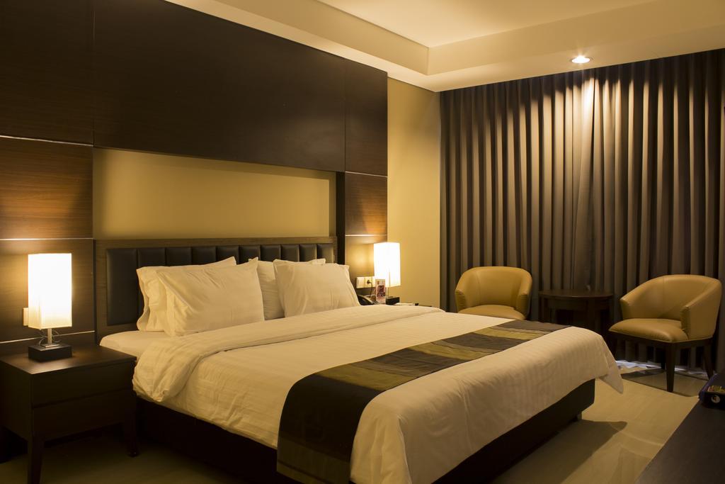 Grand Abe Hotel Jayapura Room photo