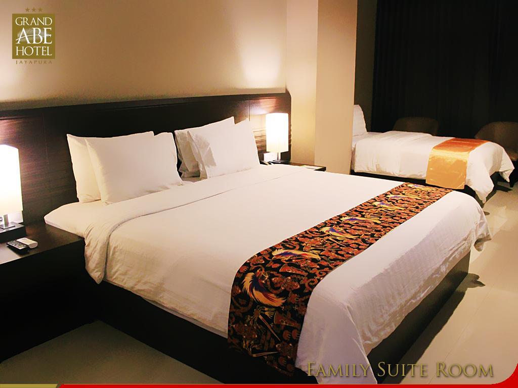 Grand Abe Hotel Jayapura Exterior photo