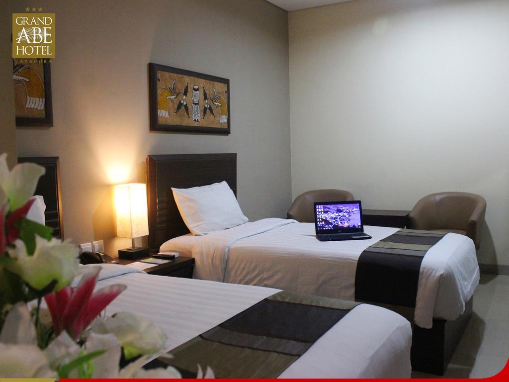 Grand Abe Hotel Jayapura Exterior photo